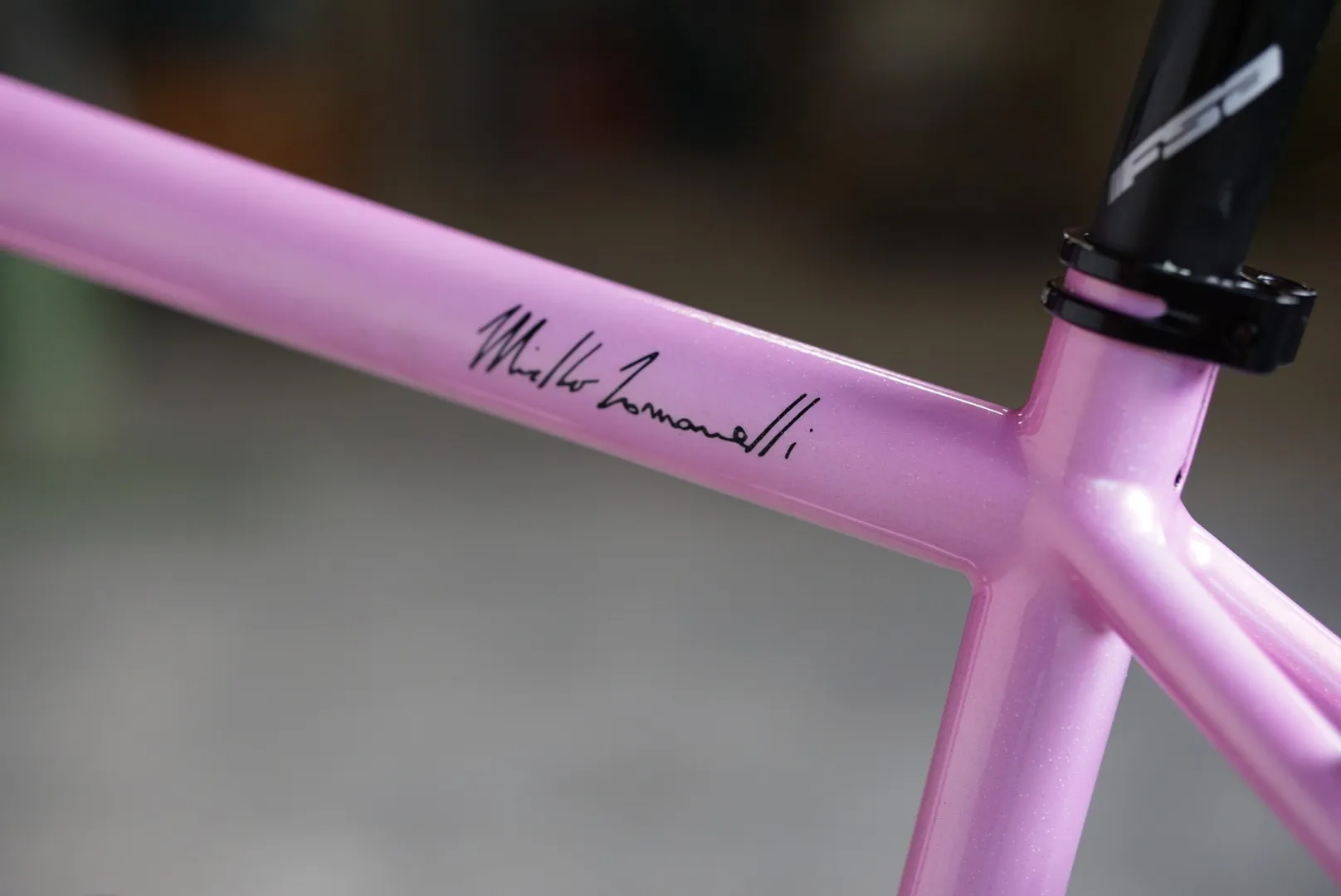 Firma sul tubo orizzontale — Romanelli Cicli Tuck turn, gravel Marghe