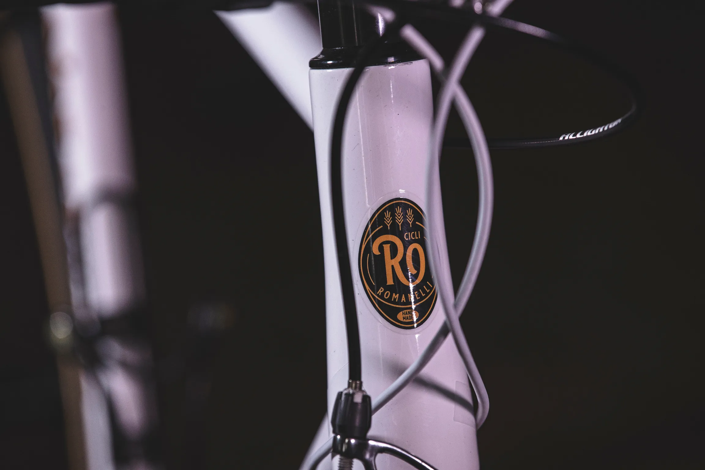 Tubo sterzo e logo — Romanelli Cicli Sugar push, lilla