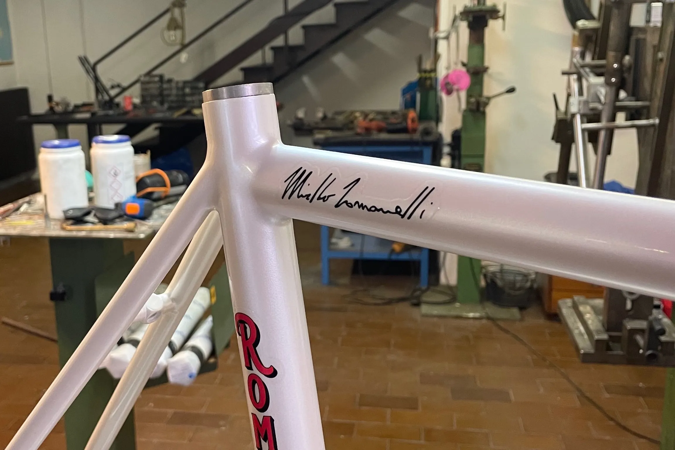 Firma sul tubo orizzontale — Romanelli Cicli Sugar push, bianco perla